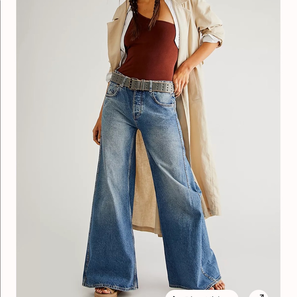NWOT Free People Lovefool Low Rise Jean in Blue Jade